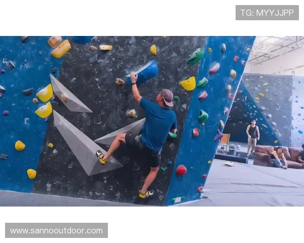 南京攀岩队与重庆攀岩队赛后复盘探讨灵活性表现与战术调整 南京攀岩队与重庆攀岩队赛后复盘探讨灵活性表现与战术调整