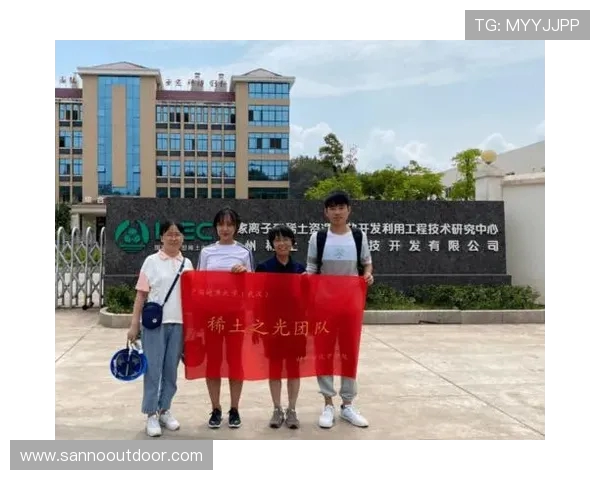 于德豪的创新之路：从普通学子到行业领军人物的成长故事