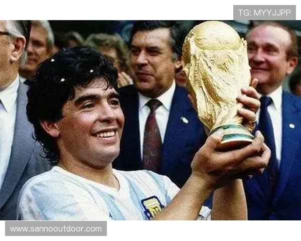 琼斯的传奇人生与奋斗历程探索他如何改变世界的故事与影响