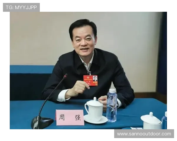 专访周强:探寻英雄联盟背后的成功秘诀与未来发展方向 专访周强:探寻英雄联盟背后的成功秘诀与未来发展方向