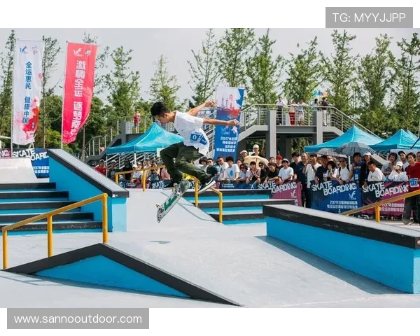 南京滑板队战术深度解析与其他队伍的对比研究 南京滑板队战术深度解析与其他队伍的对比研究